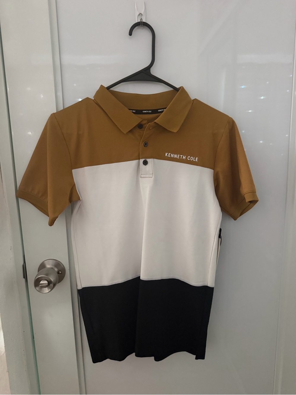 Kenneth Cole Colorblock Polo in Brown, White & Black